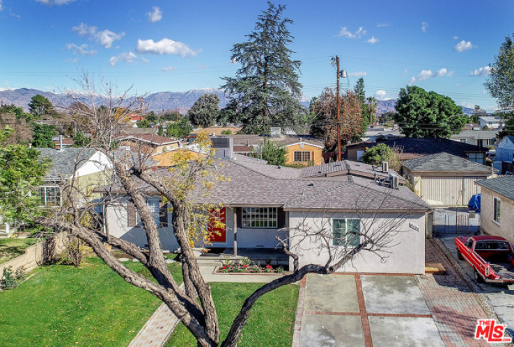 5 Bed Home for Sale in Panorama City, California