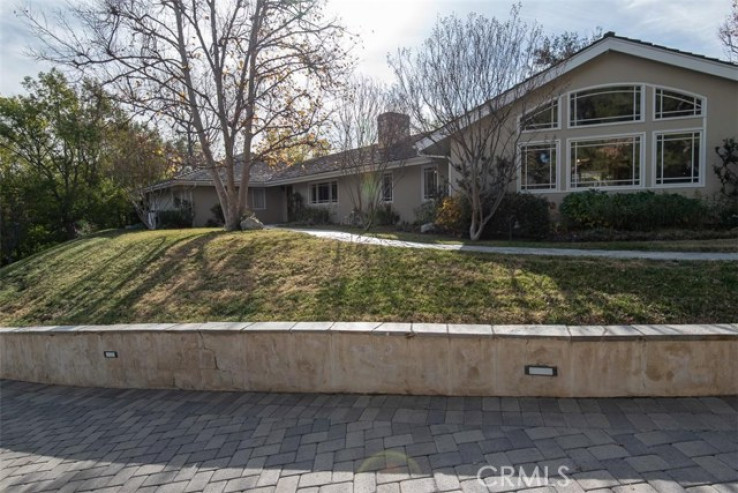 Residential Home in Hidden Hills