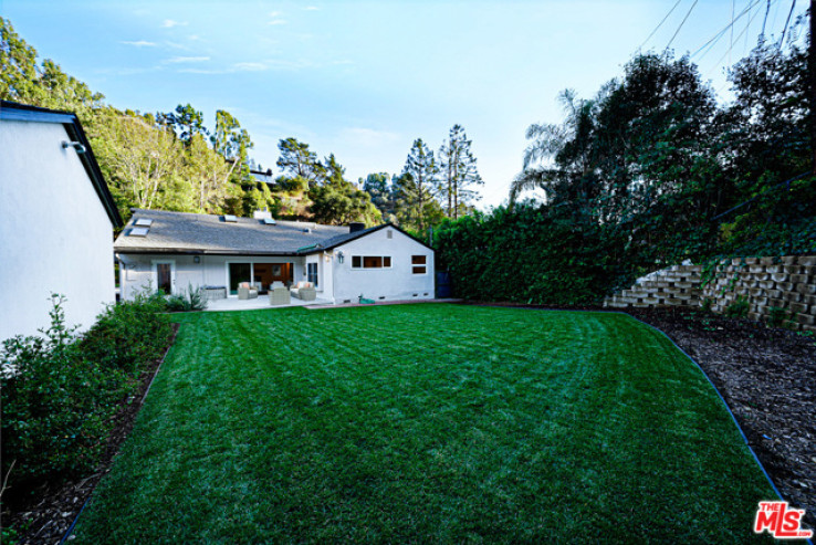 3 Bed Home for Sale in Los Angeles, California