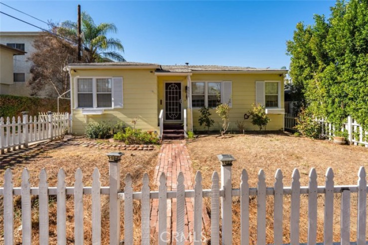 2 Bed Home for Sale in Sherman Oaks, California