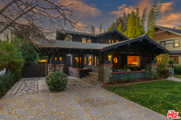 3 Bed Home for Sale in Los Angeles, California