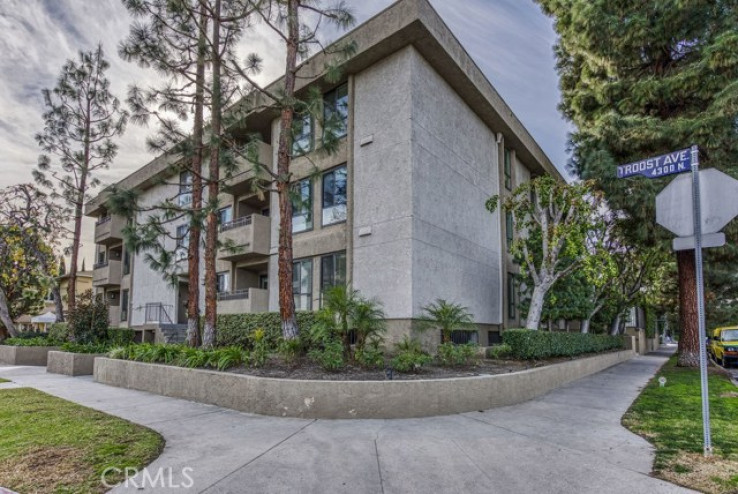 2 Bed Home for Sale in Studio City, California