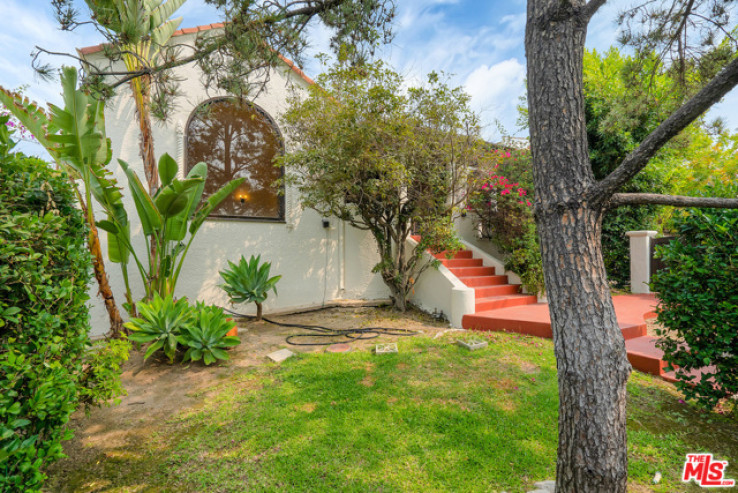 Residential Home in Los Feliz