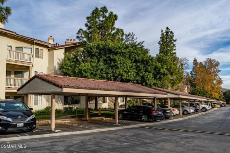 2 Bed Home for Sale in Oak Park, California