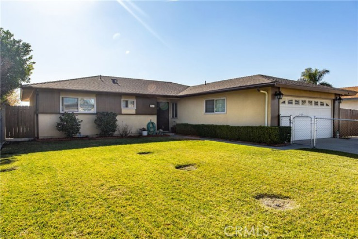 4 Bed Home for Sale in Bloomington, California