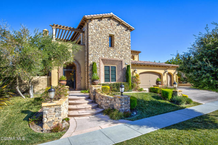 5 Bed Home for Sale in Newbury Park, California