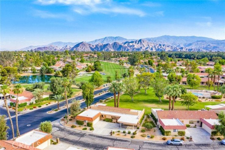 Residential Home in East Palm Desert