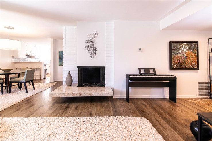 2 Bed Home for Sale in Studio City, California