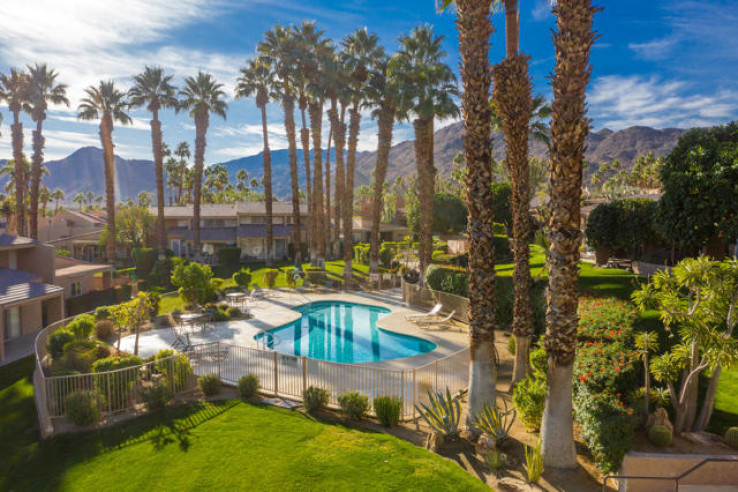 2 Bed Home for Sale in Palm Desert, California