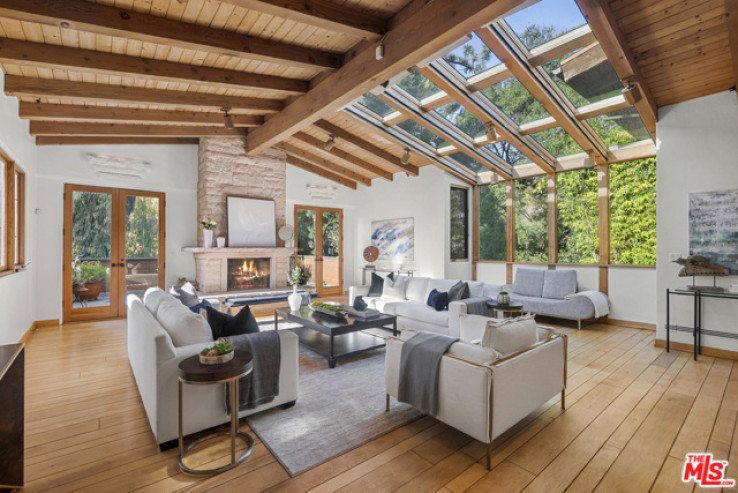 5 Bed Home for Sale in Beverly Hills, California