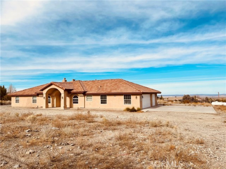 3 Bed Home for Sale in Pinon Hills, California