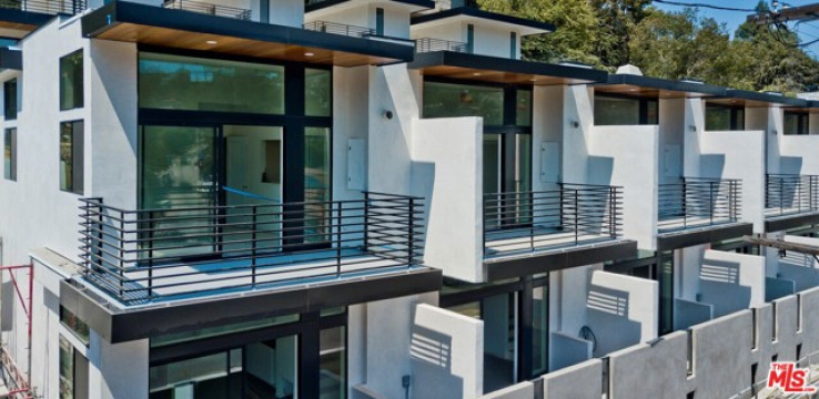 2 Bed Home for Sale in Los Angeles, California