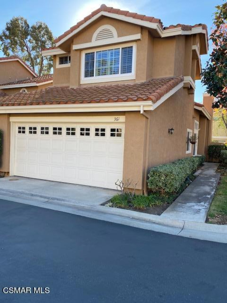 3 Bed Home for Sale in Oak Park, California