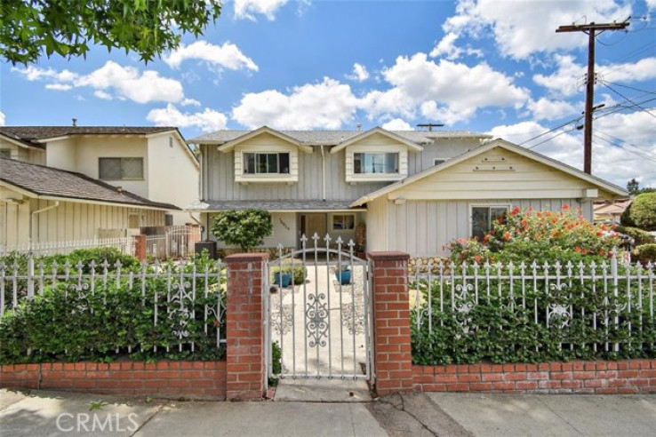 4 Bed Home for Sale in Lake Balboa, California