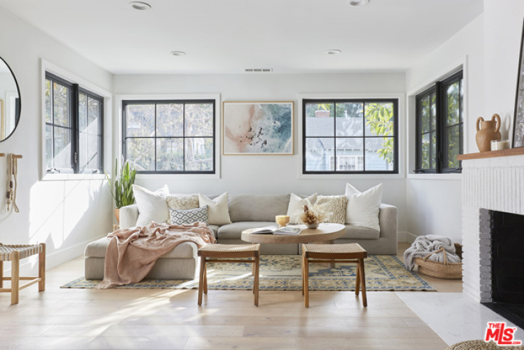 3 Bed Home for Sale in Studio City, California