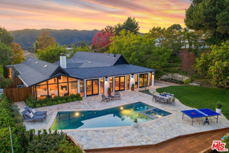 Residential Home in Brentwood