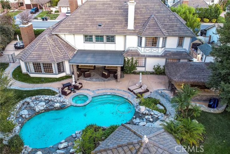 6 Bed Home for Sale in Agoura Hills, California