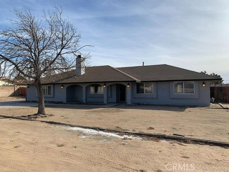4 Bed Home for Sale in Apple Valley, California