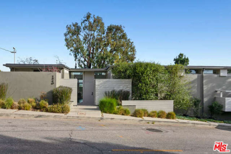 3 Bed Home for Sale in Los Angeles, California