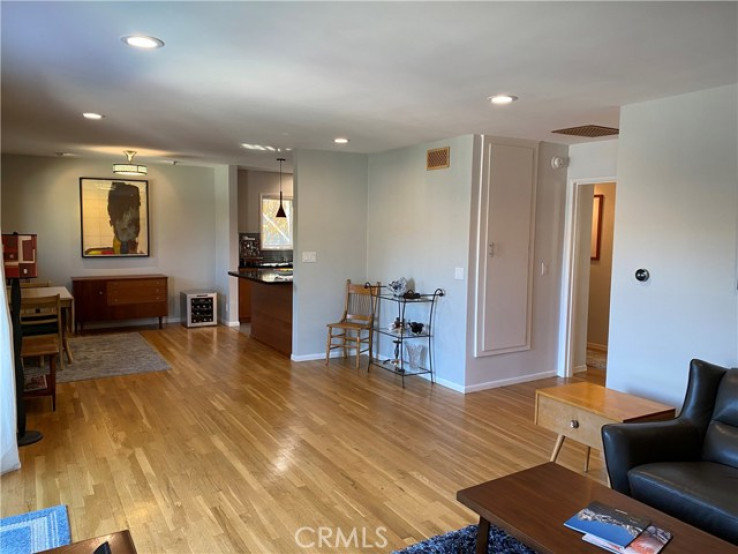 2 Bed Home for Sale in Studio City, California