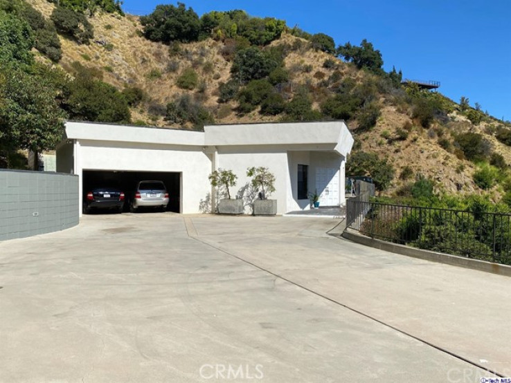 4 Bed Home for Sale in Los Angeles, California