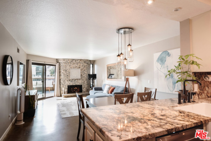 1 Bed Home for Sale in Playa del Rey, California
