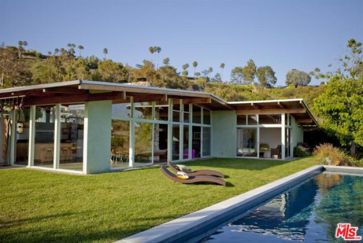 Residential Home in Brentwood