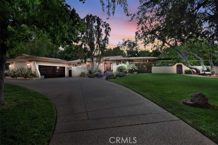 Residential Home in Hidden Hills