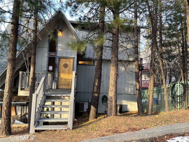 5 Bed Home for Sale in Lake Arrowhead, California