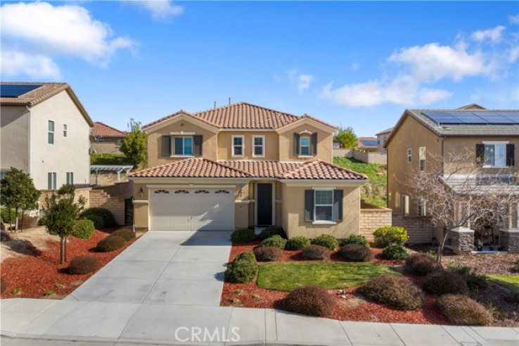 5 Bed Home for Sale in Saugus, California