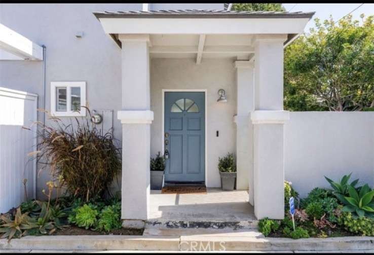 4 Bed Home for Sale in Costa Mesa, California