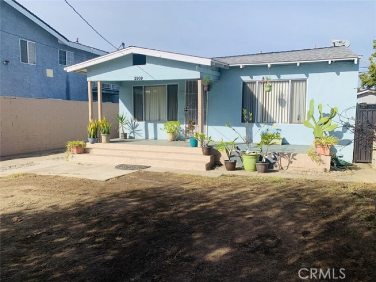 2 Bed Home for Sale in Los Angeles, California