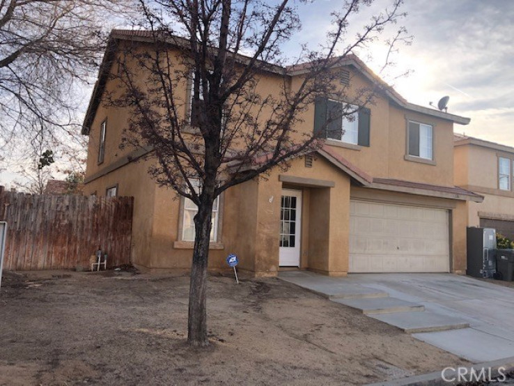Residential Home in Palmdale