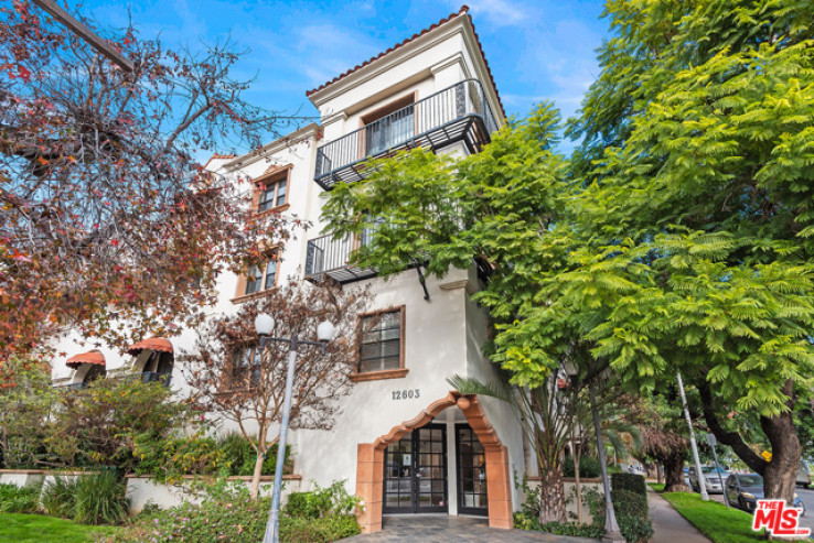 3 Bed Home for Sale in Studio City, California