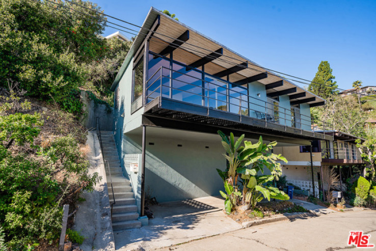 2 Bed Home for Sale in Los Angeles, California