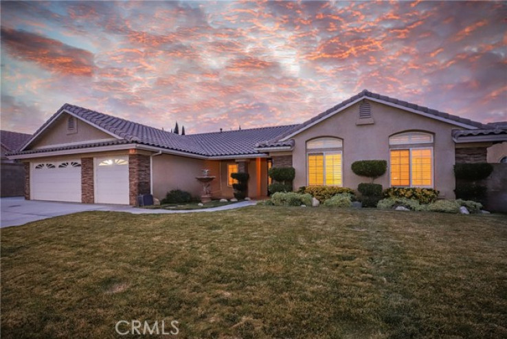 5 Bed Home for Sale in Palmdale, California