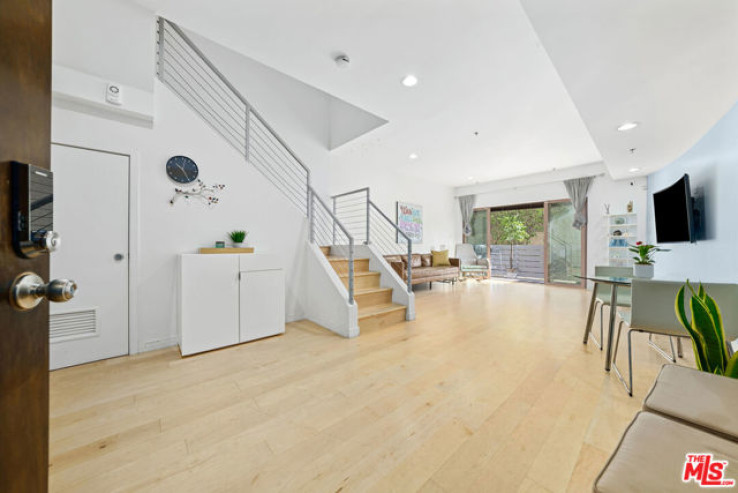 2 Bed Home for Sale in North Hollywood, California