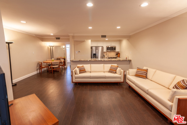 1 Bed Home for Sale in Encino, California