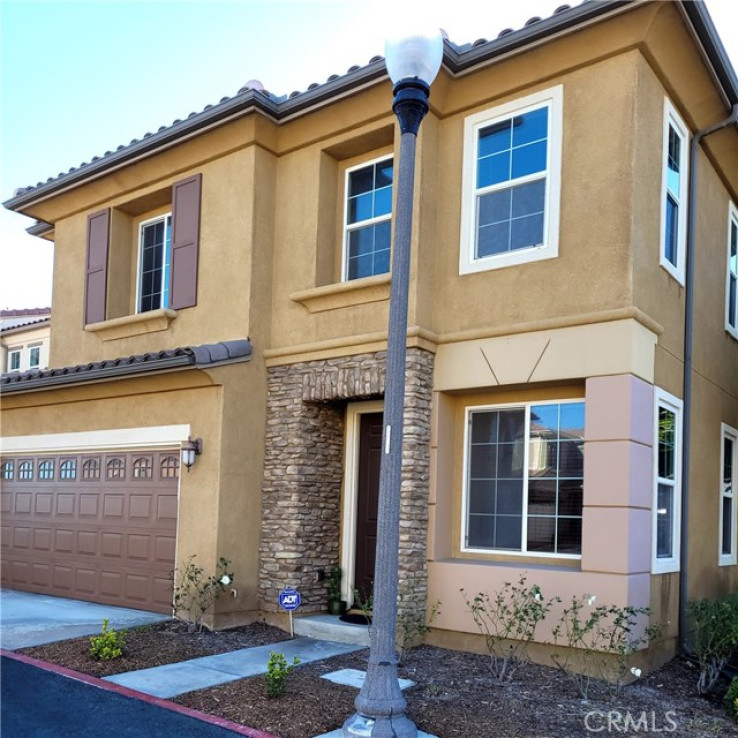 3 Bed Home for Sale in Newhall, California