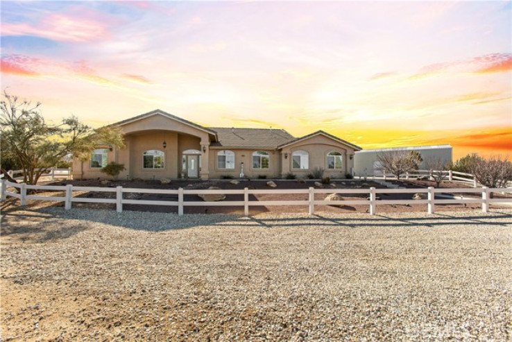 7 Bed Home for Sale in Phelan, California