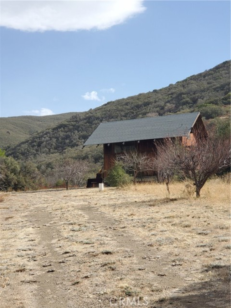 1 Bed Home for Sale in Saugus, California