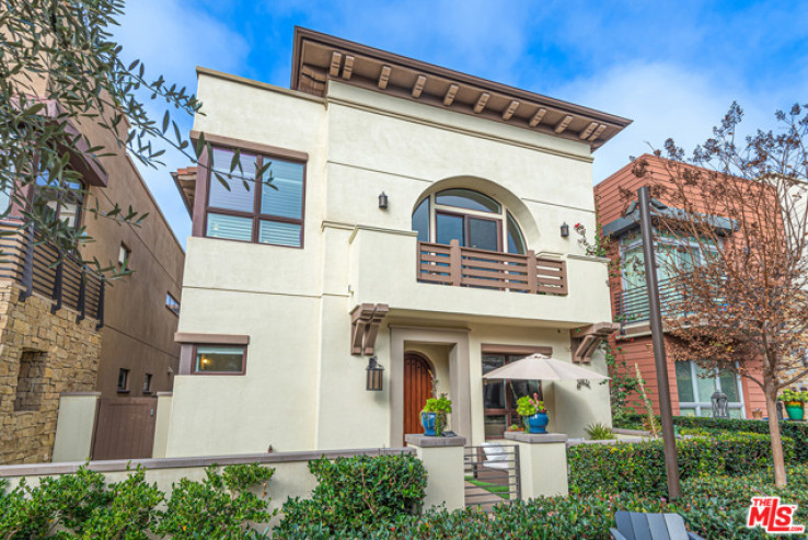 5 Bed Home for Sale in Playa Vista, California