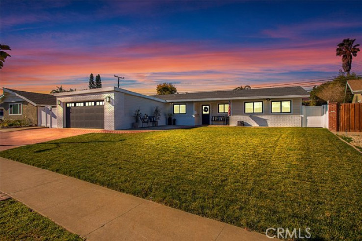 3 Bed Home for Sale in Costa Mesa, California