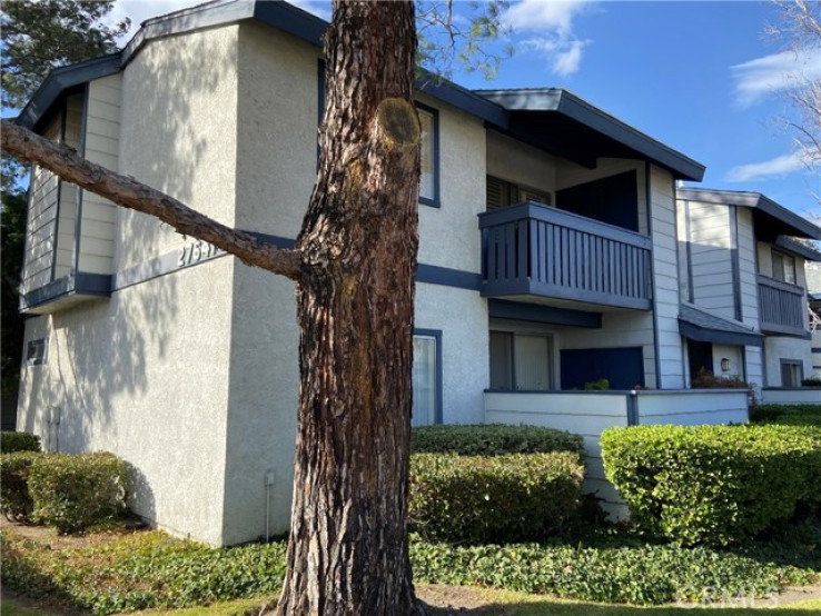 1 Bed Home for Sale in Saugus, California