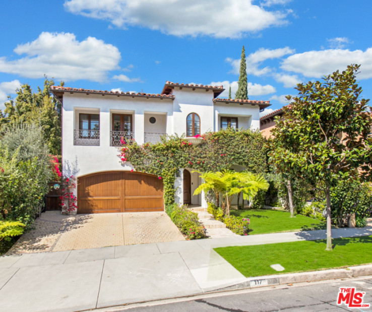 Residential Home in Brentwood