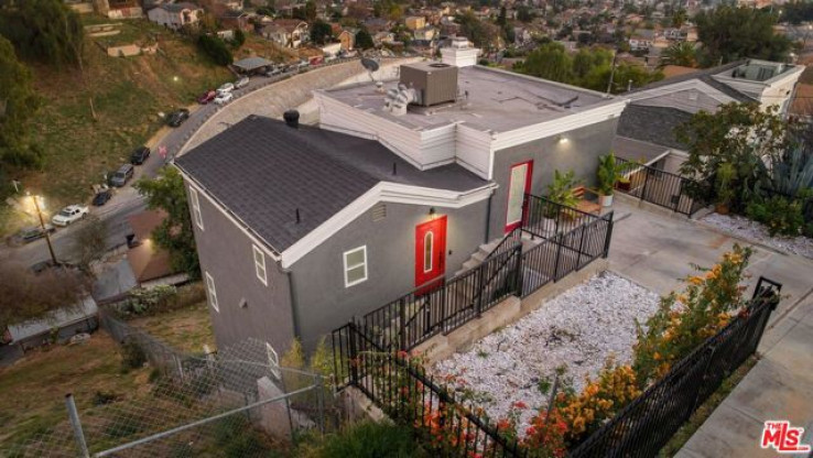 3 Bed Home for Sale in Los Angeles, California