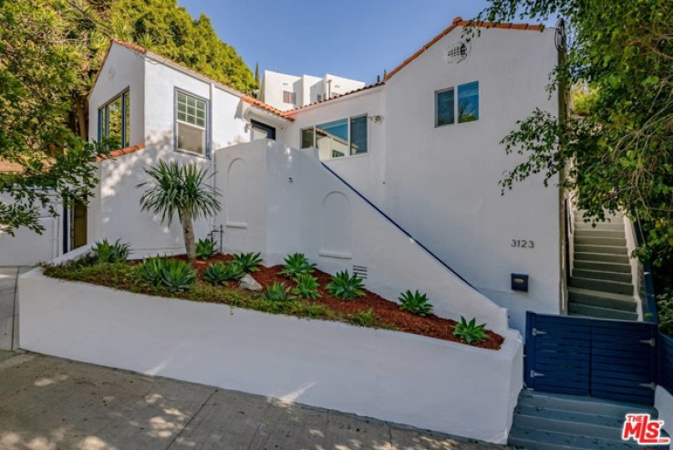 2 Bed Home for Sale in Los Angeles, California