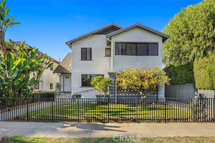 6 Bed Home for Sale in Los Angeles, California