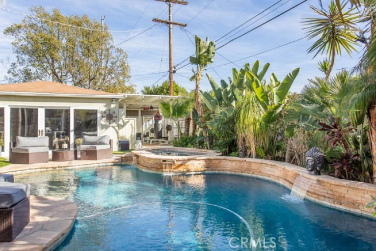 Residential Home in North Hollywood