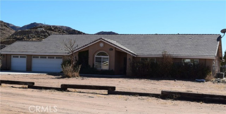 4 Bed Home for Sale in Apple Valley, California